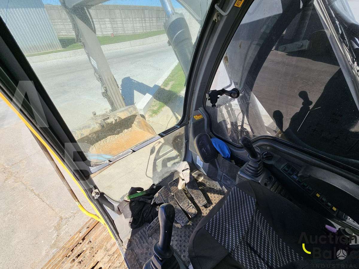 Volvo EC 210 LC, ekskavatoriai