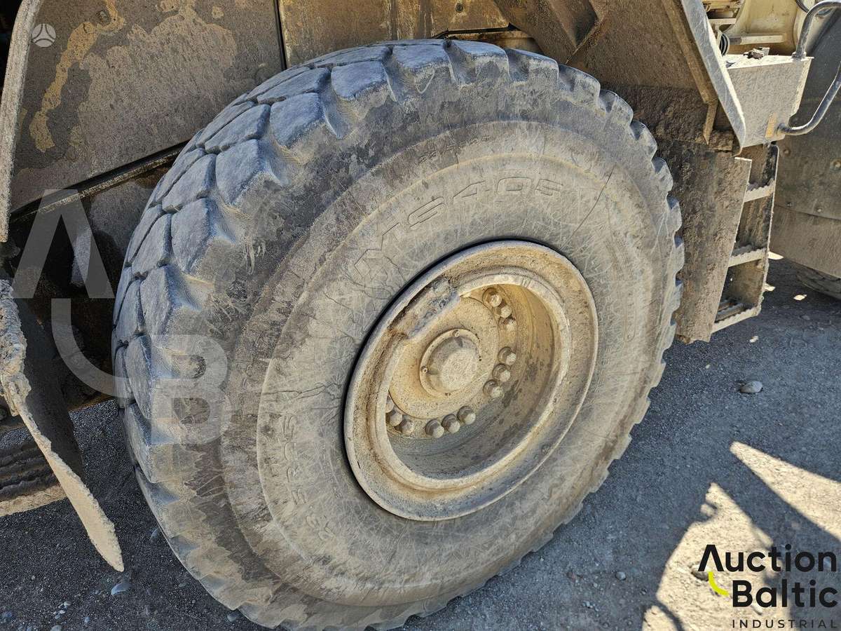Volvo L 120 G, frontal loader