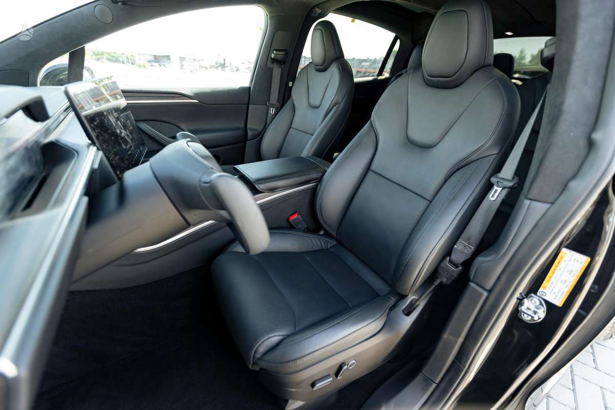 Tesla Model X, 100 kWh, mpv / minivan