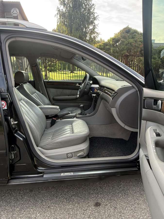 Audi A6, 2.5 l., universalas