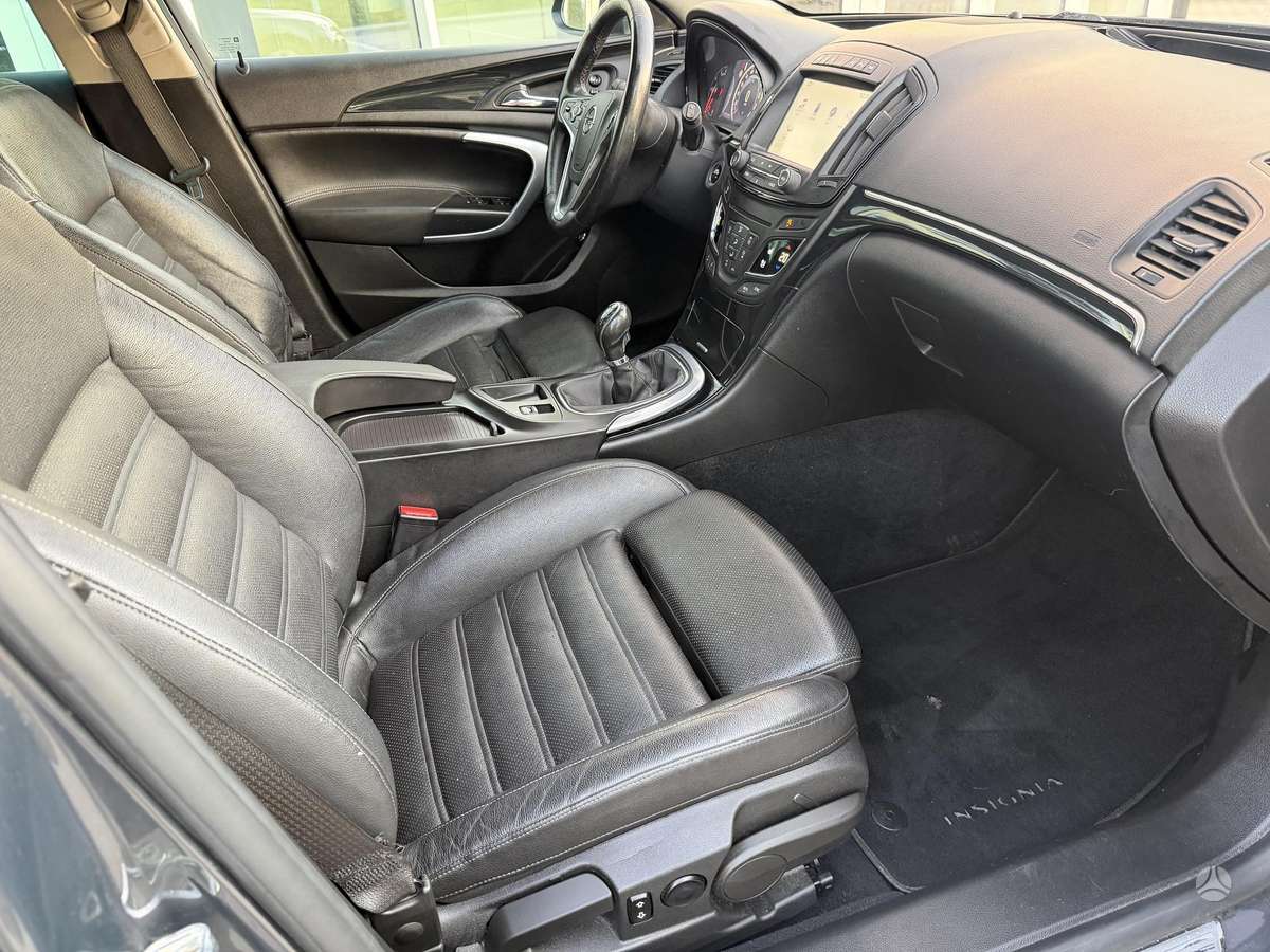 Opel Insignia, 2.0 l., Универсал