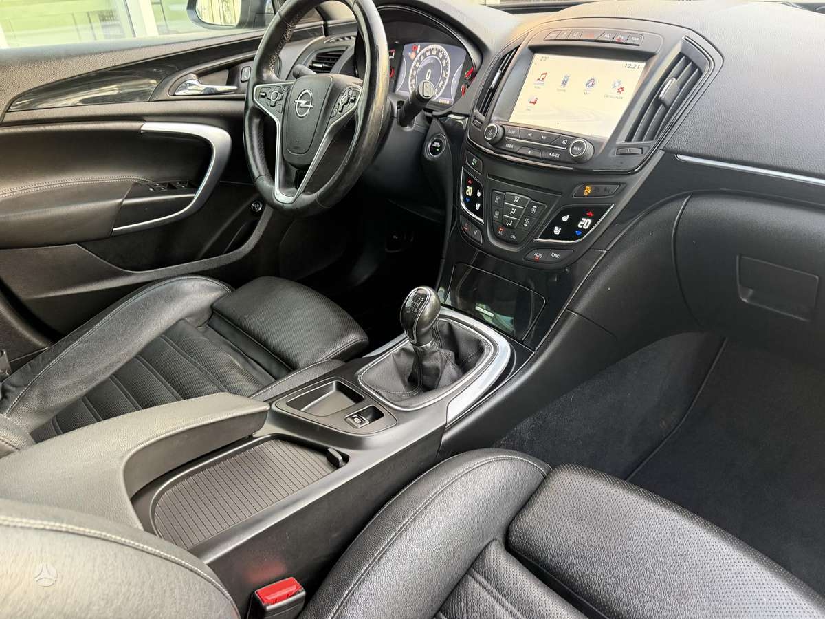 Opel Insignia, 2.0 l., Универсал