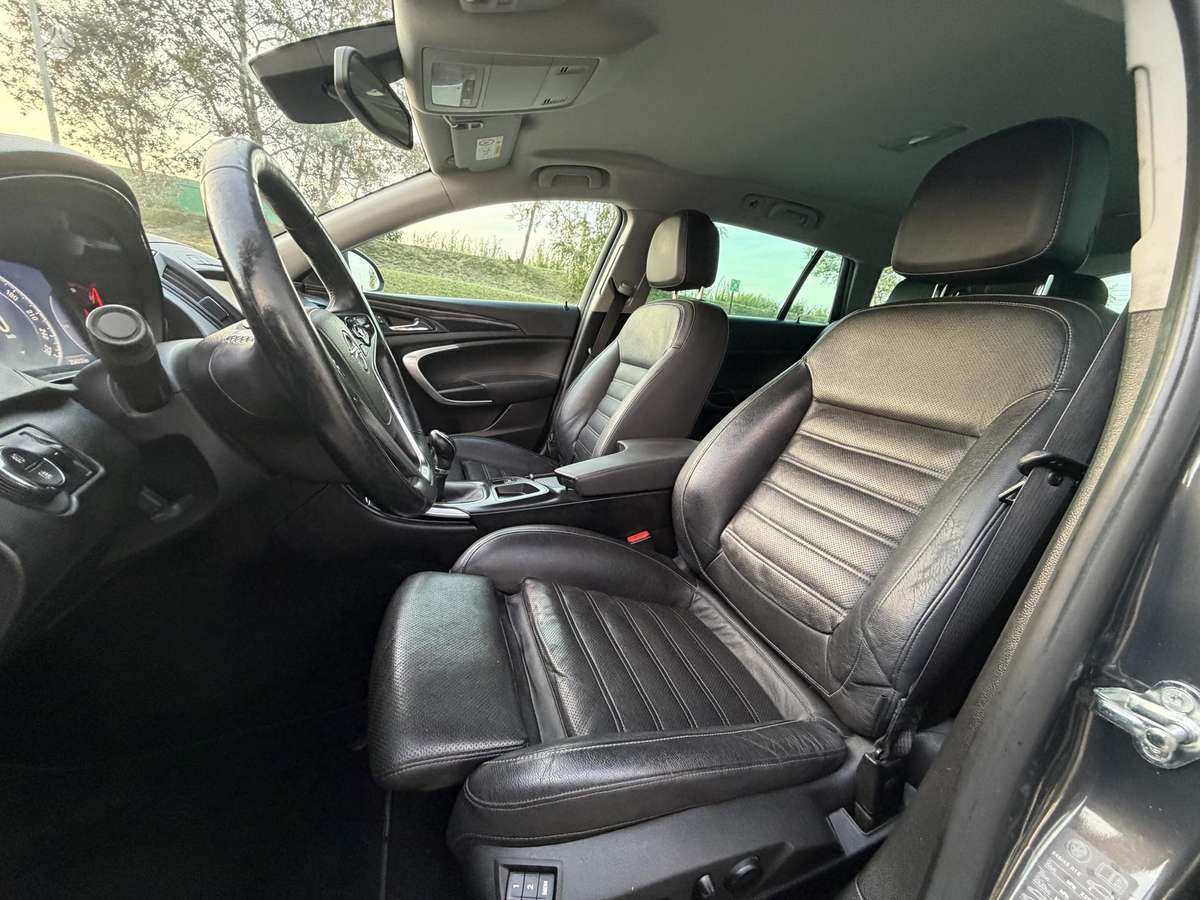 Opel Insignia, 2.0 l., Универсал