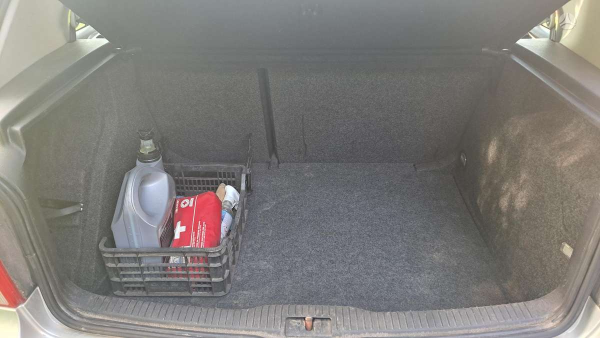 Volkswagen Golf - 9