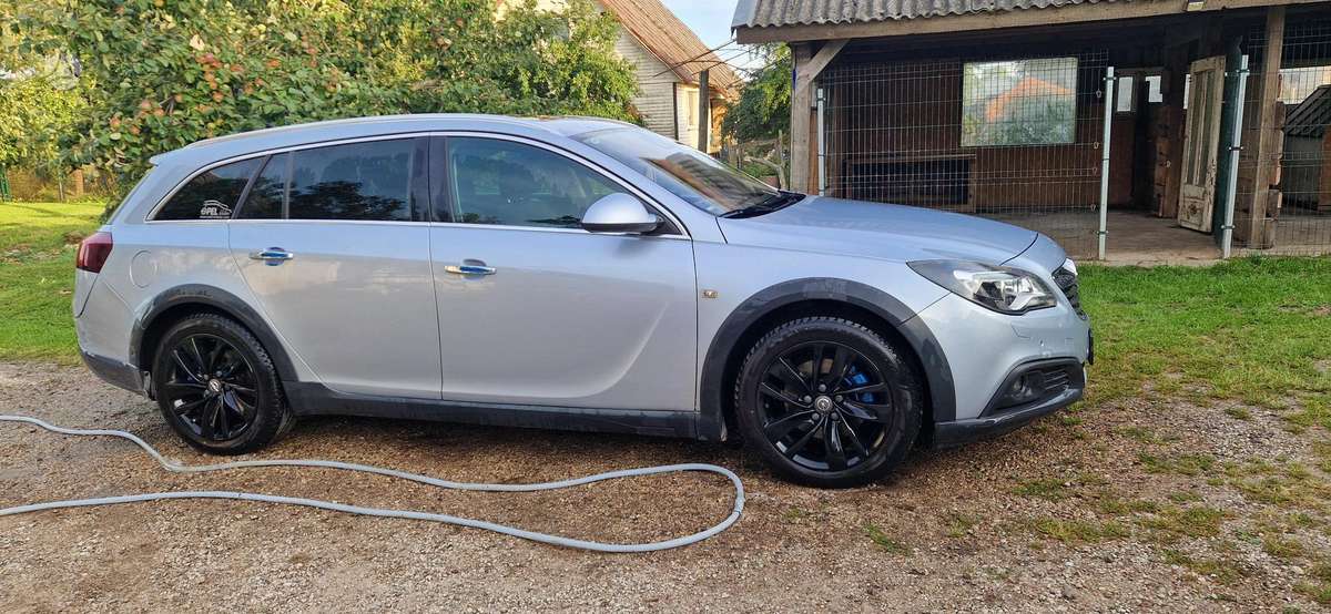 Opel Insignia, 2.0 l., Универсал