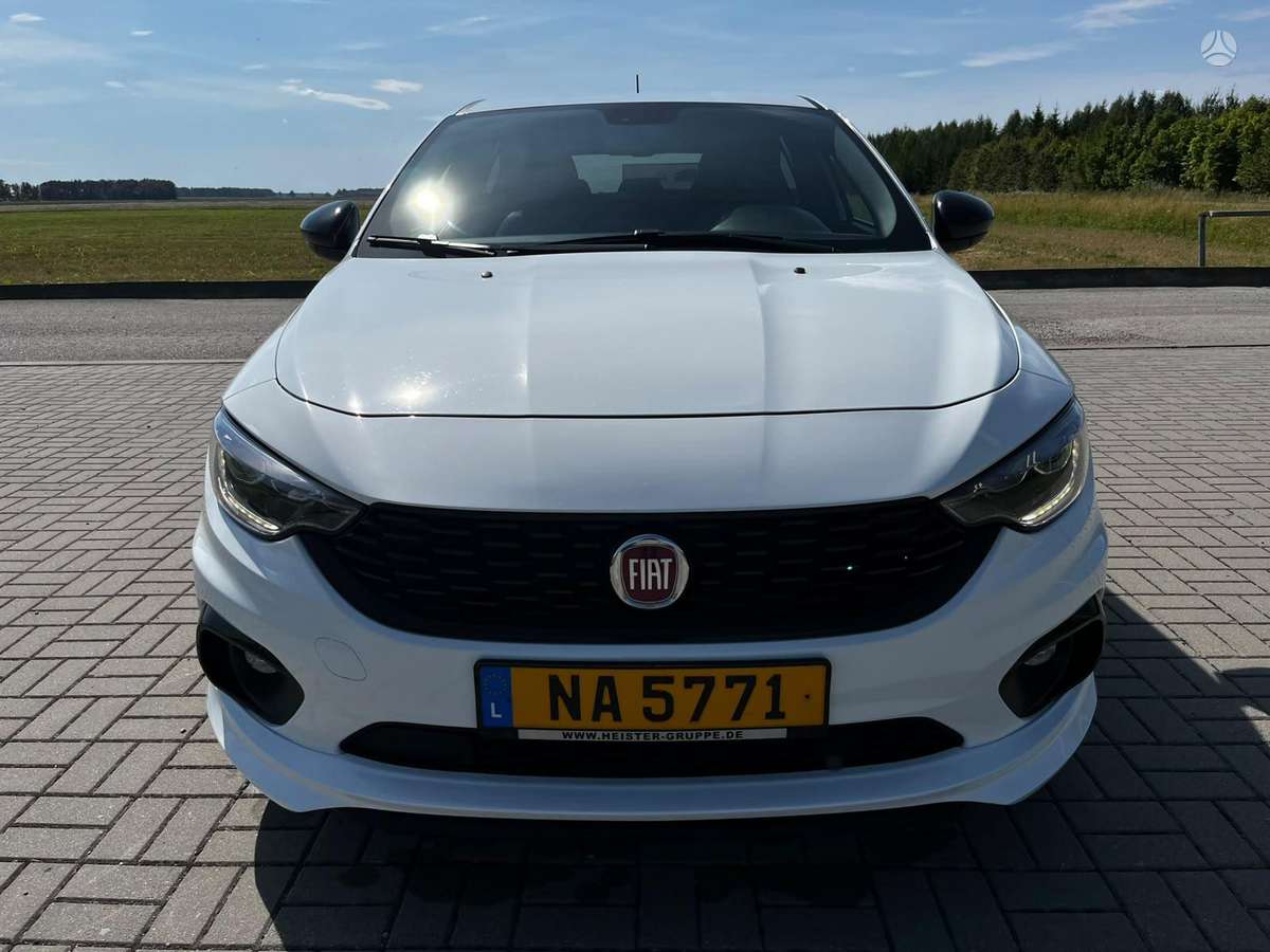 Fiat Tipo, 1.6 l., hatchback