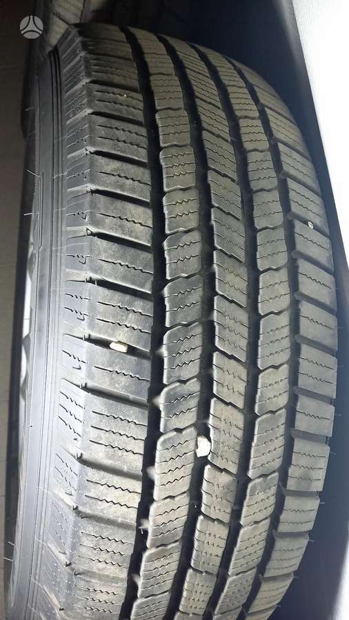 Michelin DEFENDER LTX, всесезонные 215/70 R16