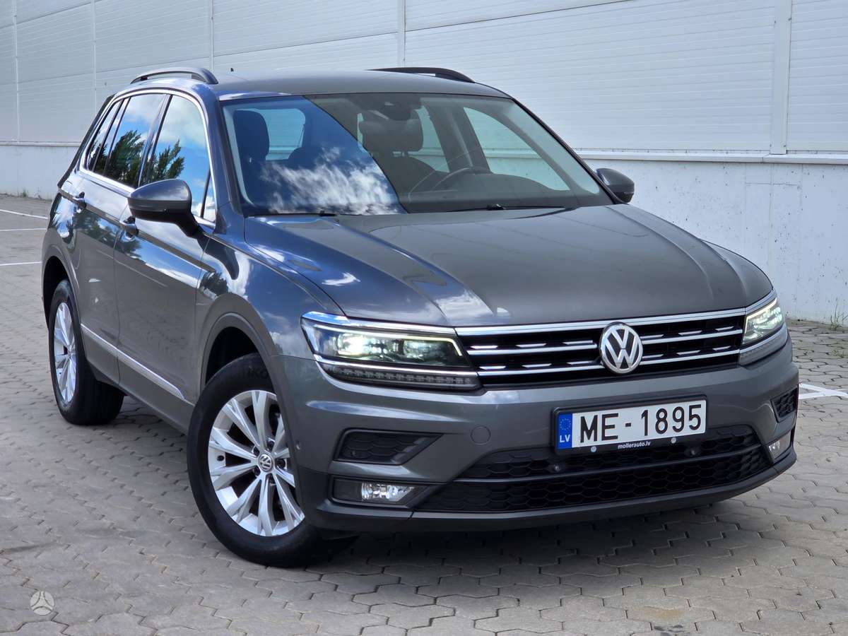 Volkswagen Tiguan - 1