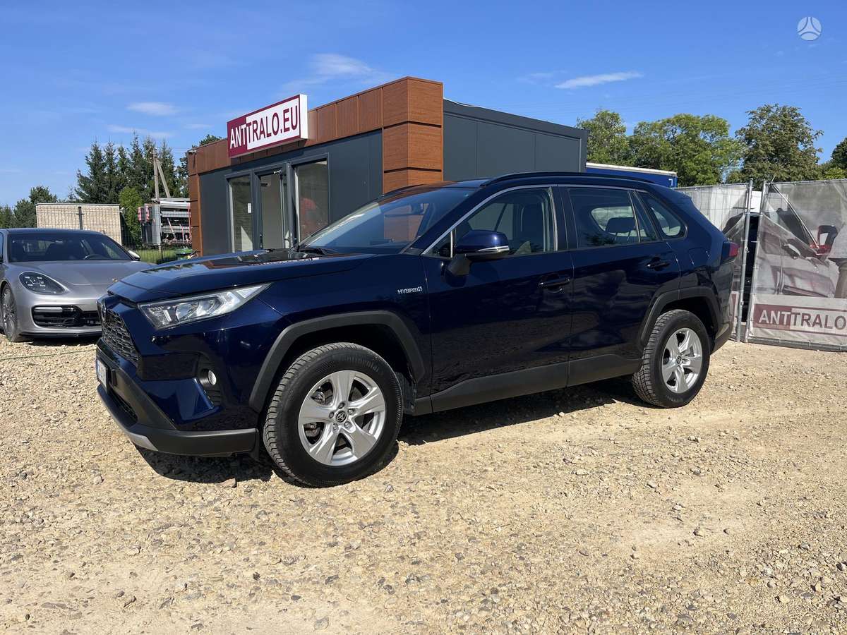 Toyota RAV4 - 3