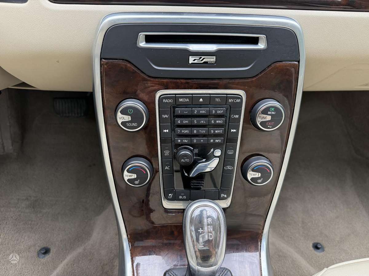 Volvo S80 - 11