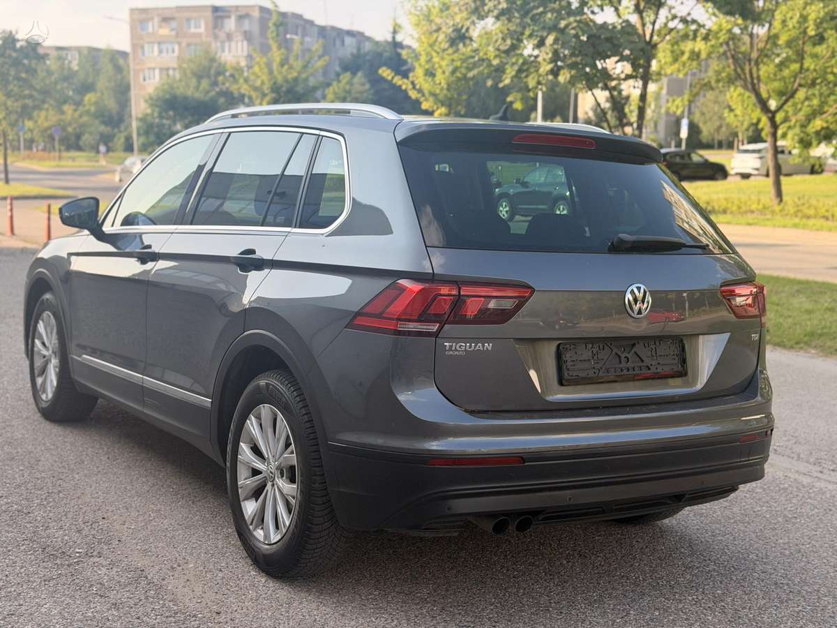 Volkswagen Tiguan - 6
