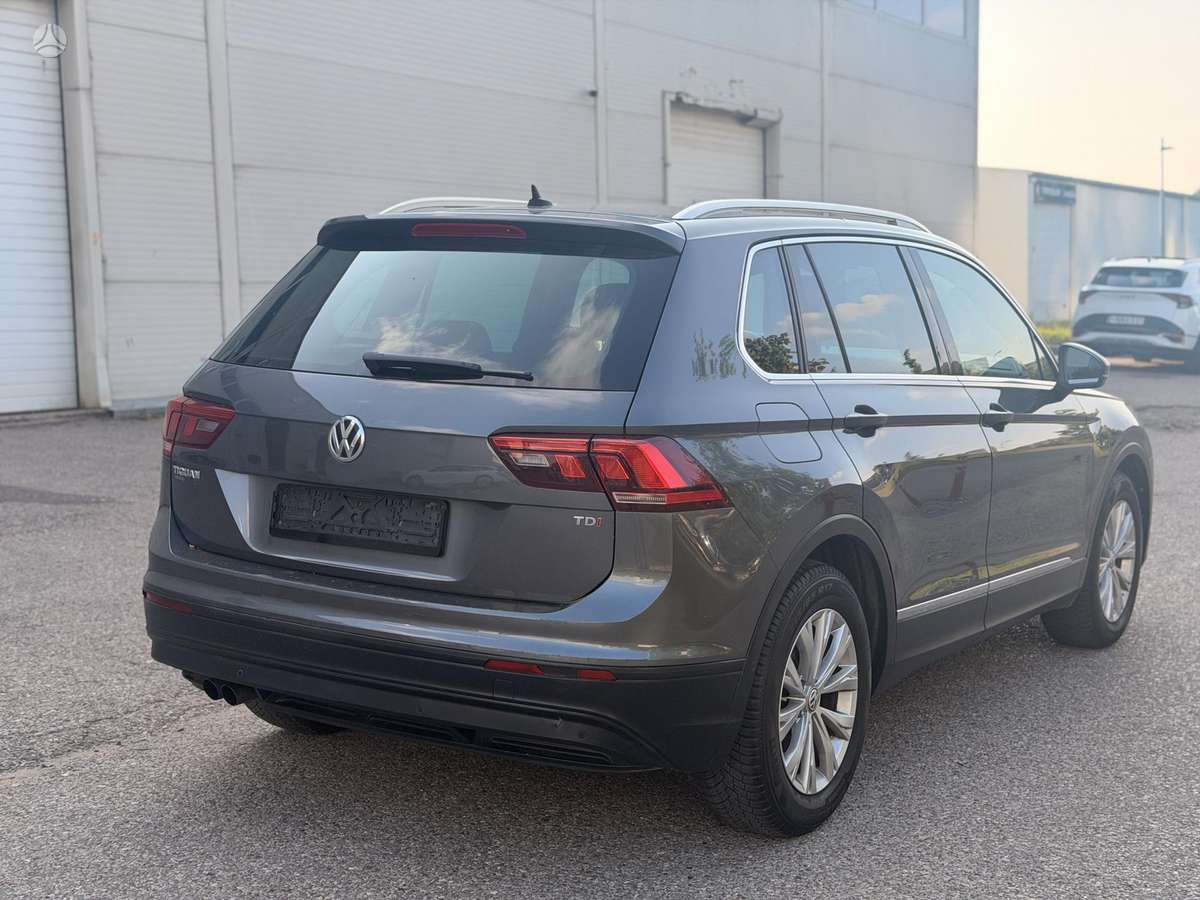 Volkswagen Tiguan - 7