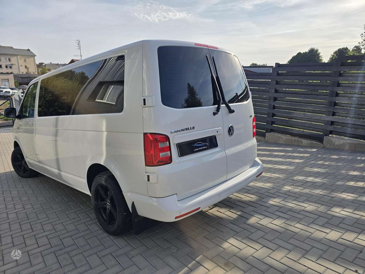 Volkswagen Caravelle - 10
