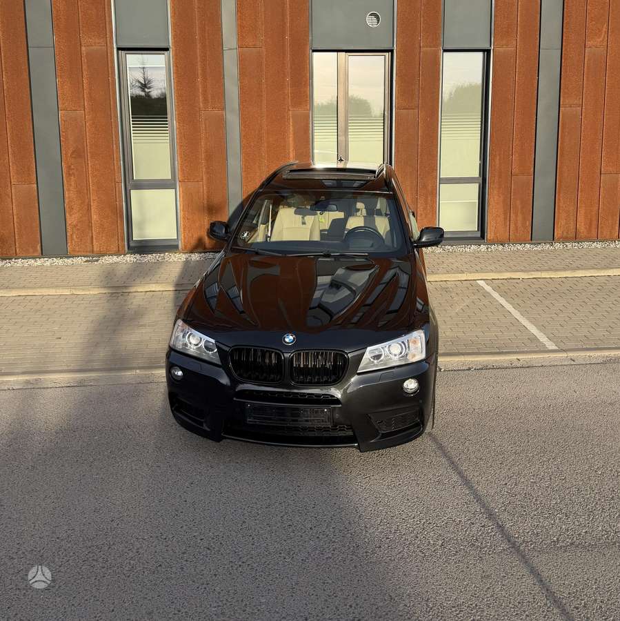 BMW X3, off-road / crossover