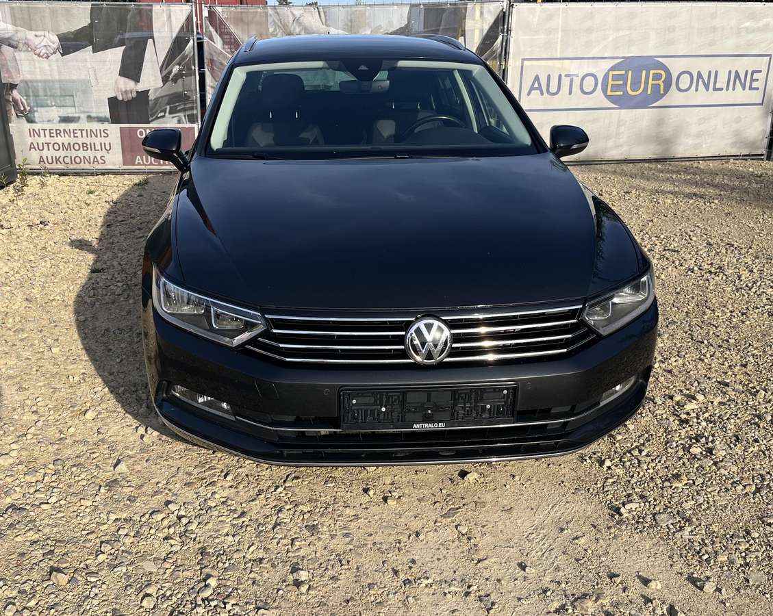 Volkswagen Passat - 2