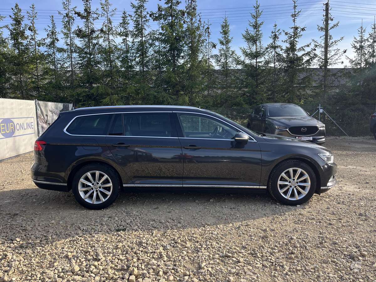 Volkswagen Passat - 4