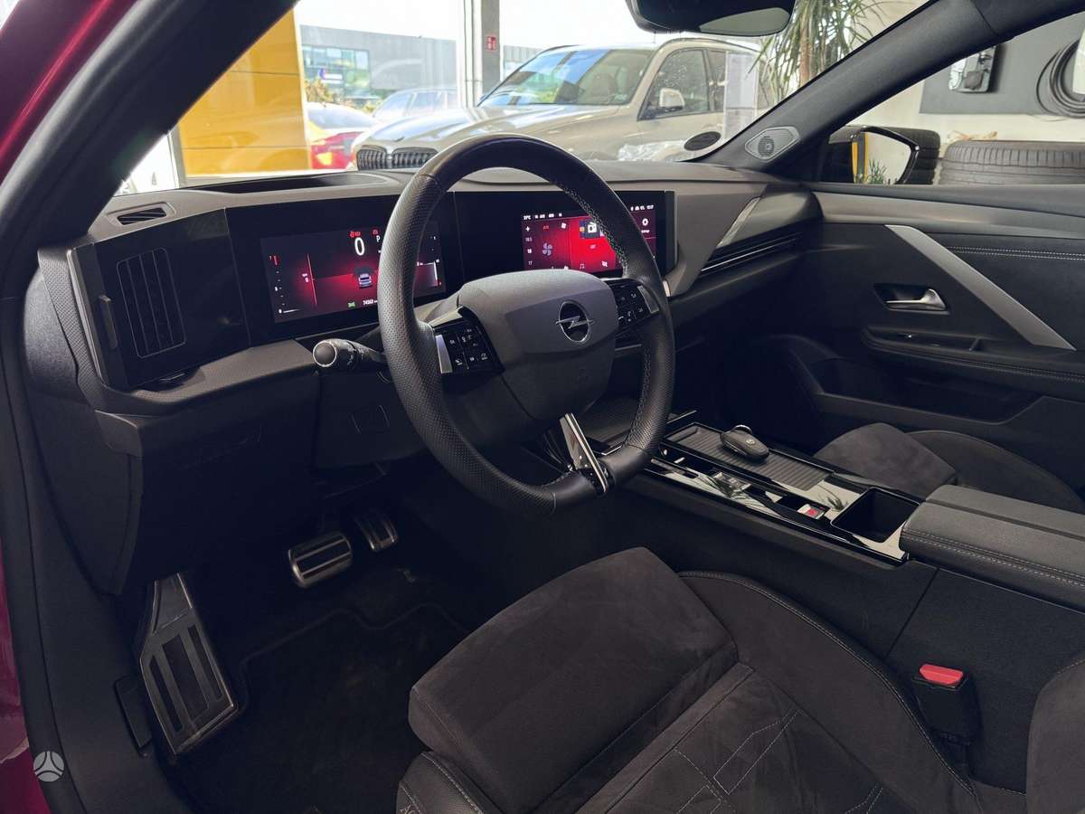 Opel Astra, 1.2 l., Хэтчбек