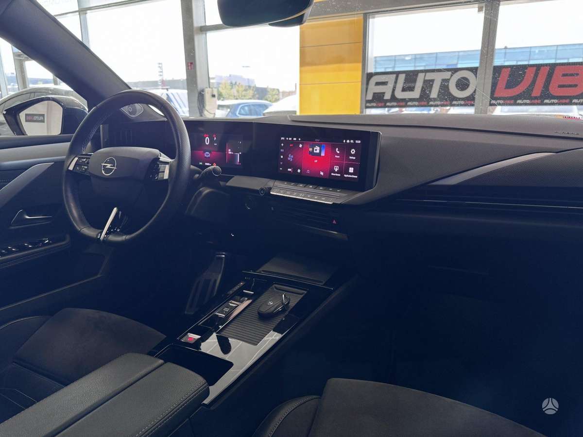 Opel Astra, 1.2 l., Хэтчбек