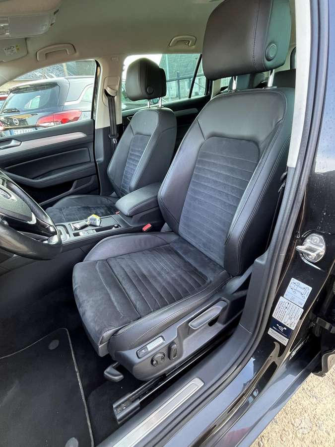 Volkswagen Passat - 11