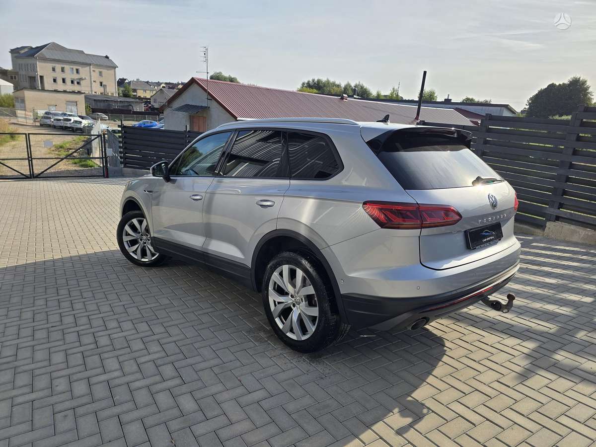 Volkswagen Touareg - 8