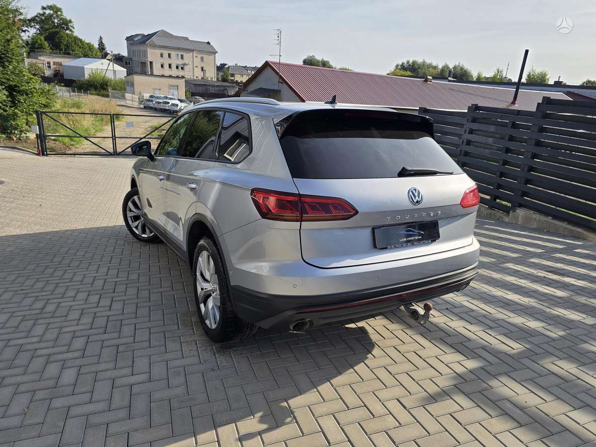 Volkswagen Touareg - 9