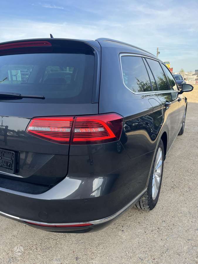 Volkswagen Passat - 8