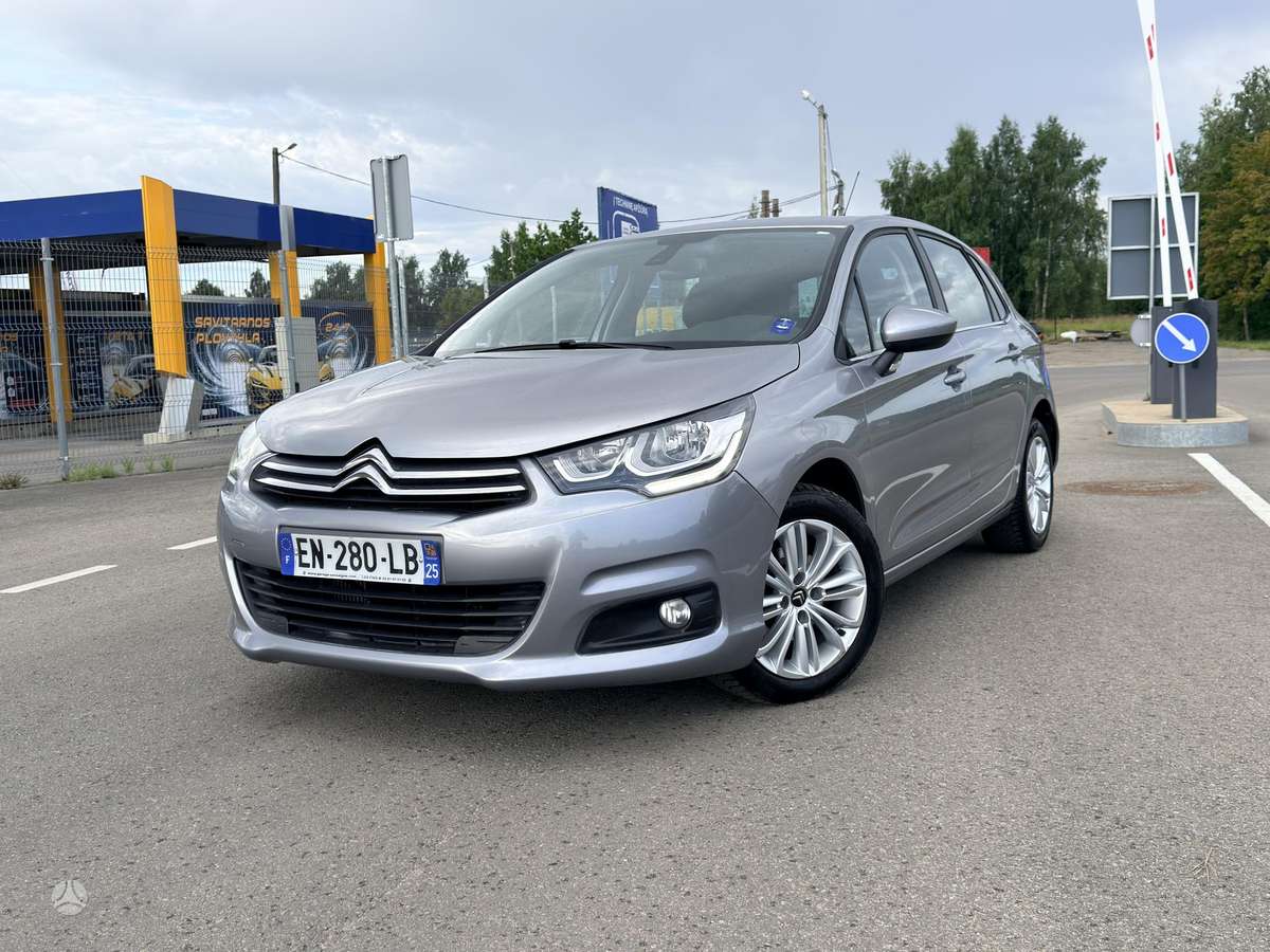 Citroen C4, 1.2 l., hatchback