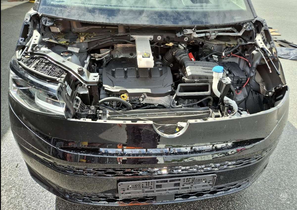 Volkswagen Multivan, 2.0 l., Минивэн