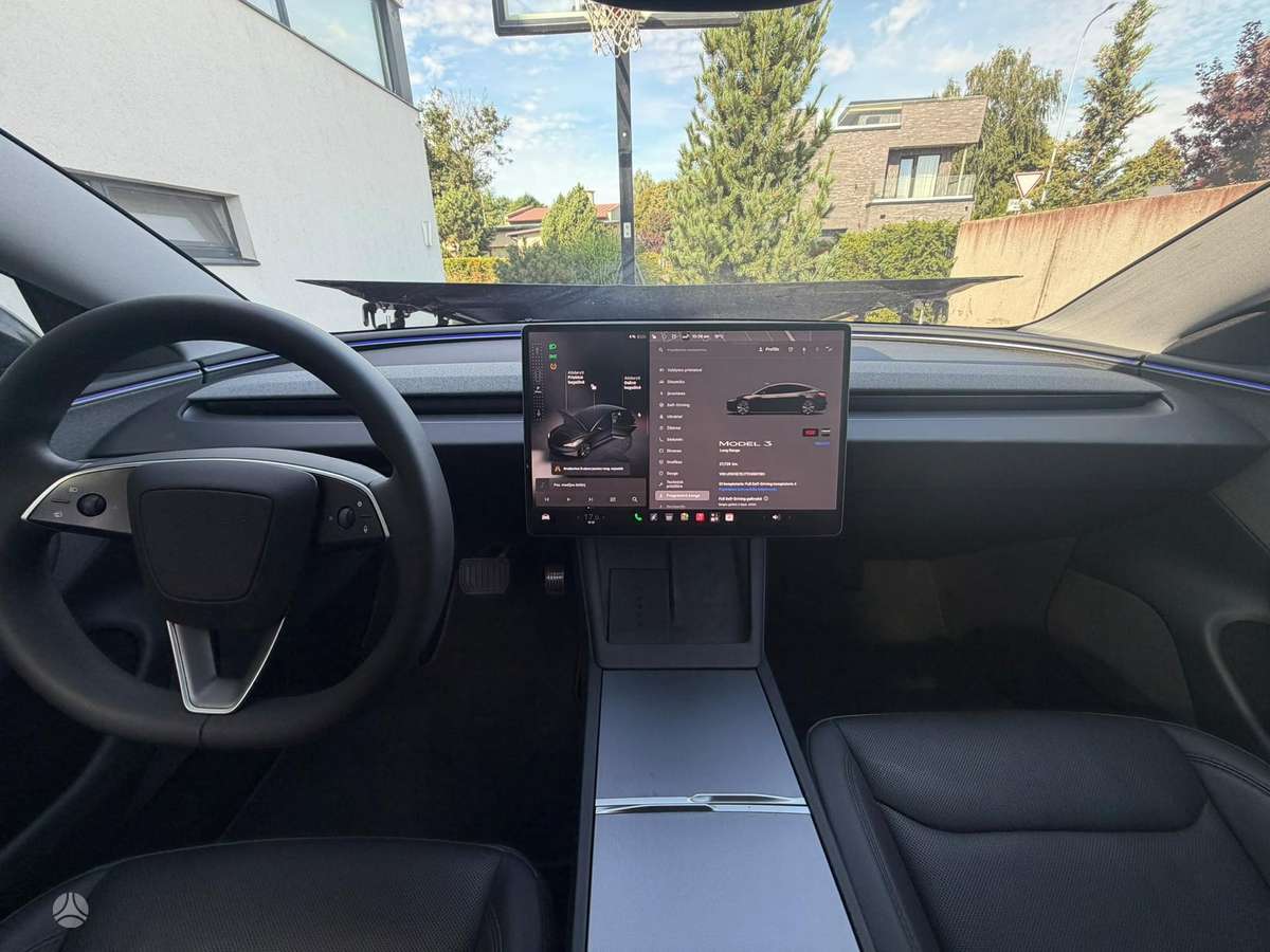 Tesla Model 3, hečbekas