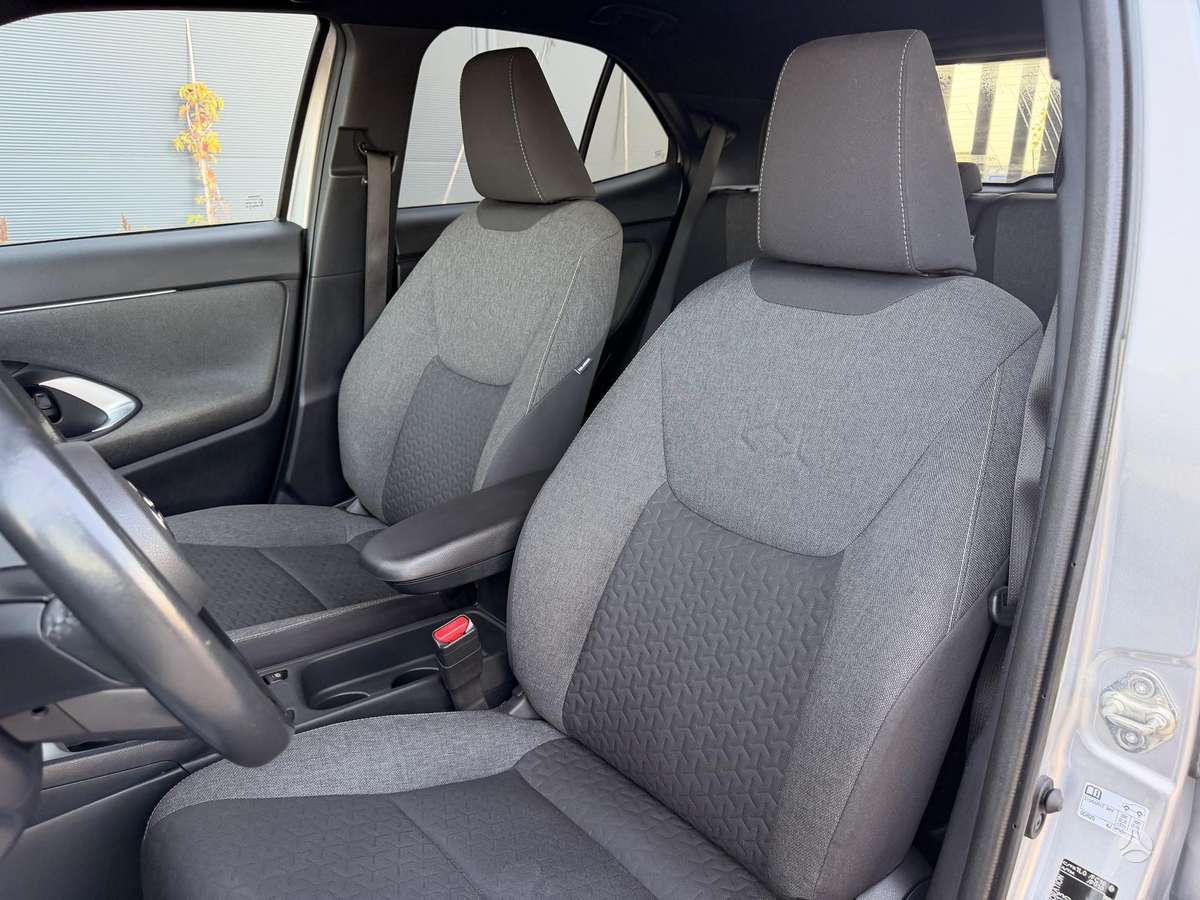 Toyota Yaris Cross - 12