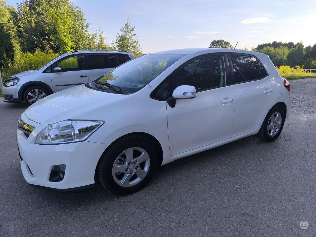 Toyota Auris - 2