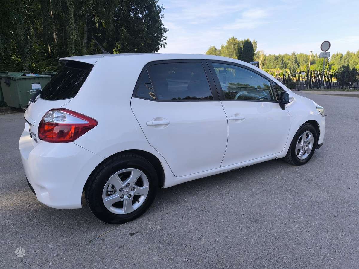 Toyota Auris - 8
