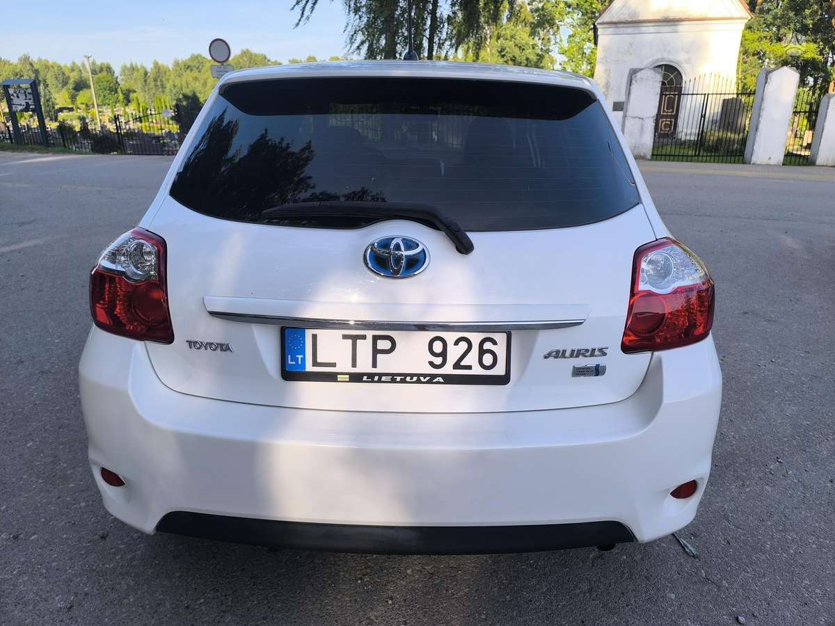 Toyota Auris - 10
