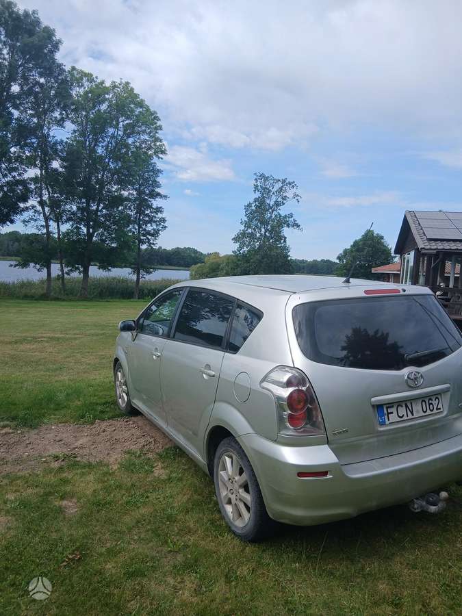 Toyota Corolla Verso - 2