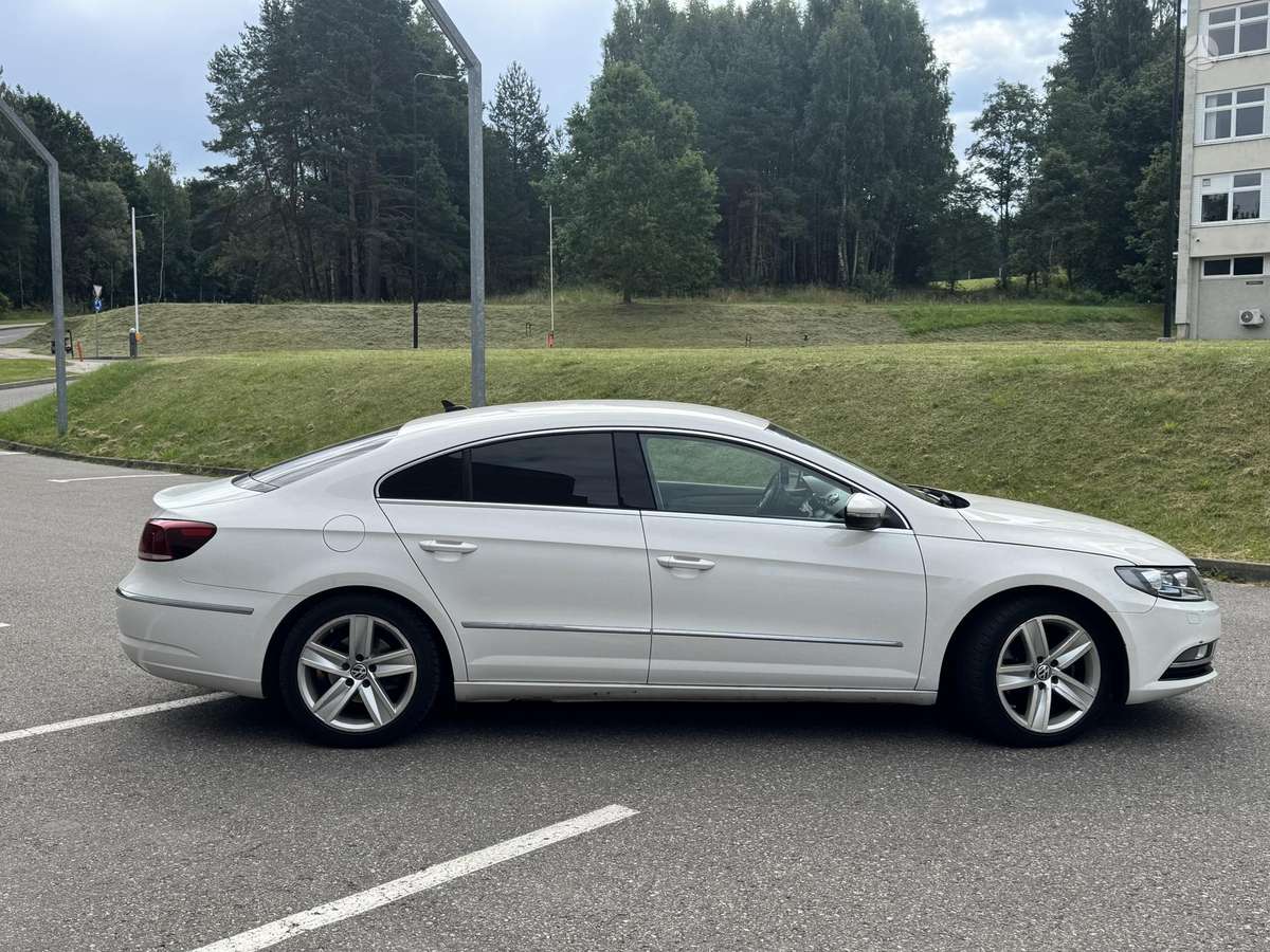 Volkswagen CC - 8