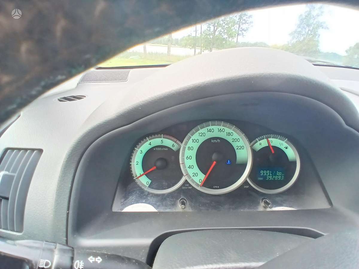 Toyota Corolla Verso - 10