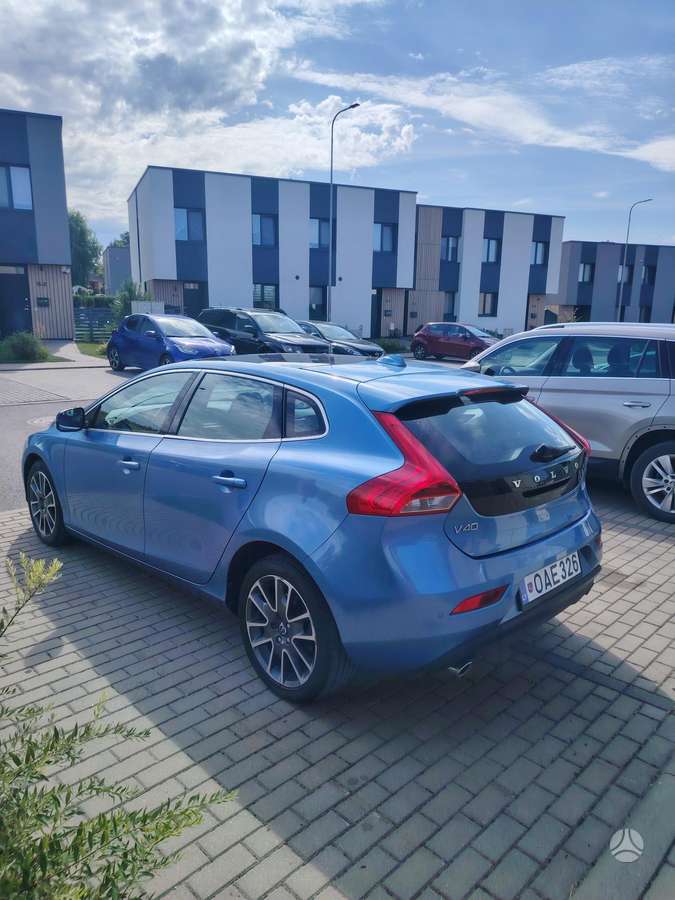 Volvo V40, 2.0 l., Хэтчбек