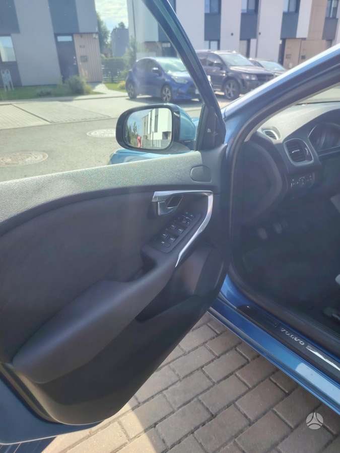 Volvo V40, 2.0 l., Хэтчбек