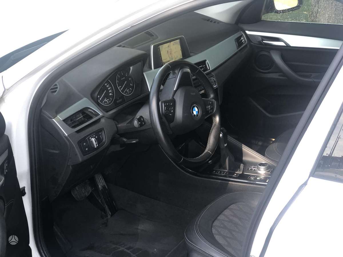 BMW X1, 2.0 l., Минивэн