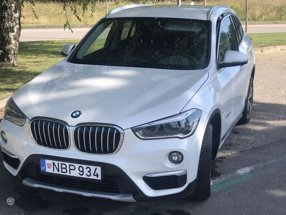 BMW X1, 2.0 l., Минивэн