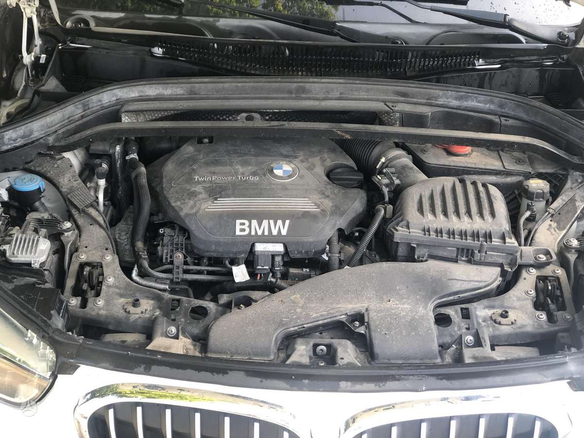 BMW X1, 2.0 l., Минивэн