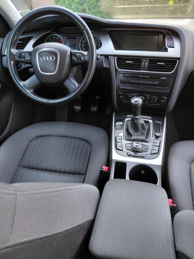 Audi A4, 1.8 l., Универсал