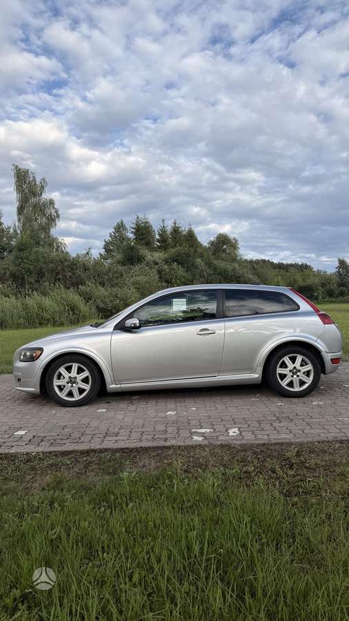 Volvo C30, 2.0 l., hatchback