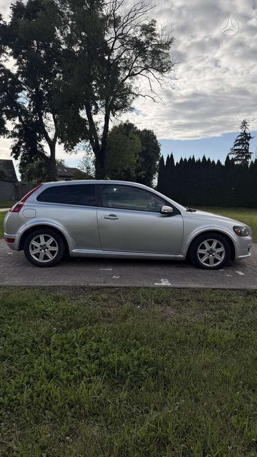 Volvo C30, 2.0 l., hatchback