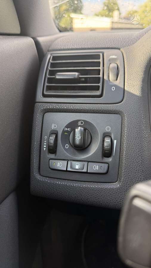 Volvo C30, 2.0 l., hatchback