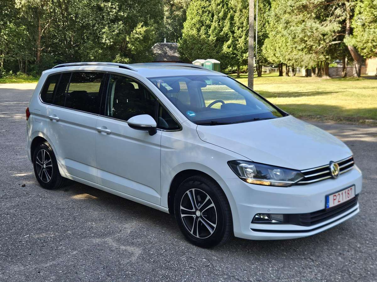 Volkswagen Touran - 9