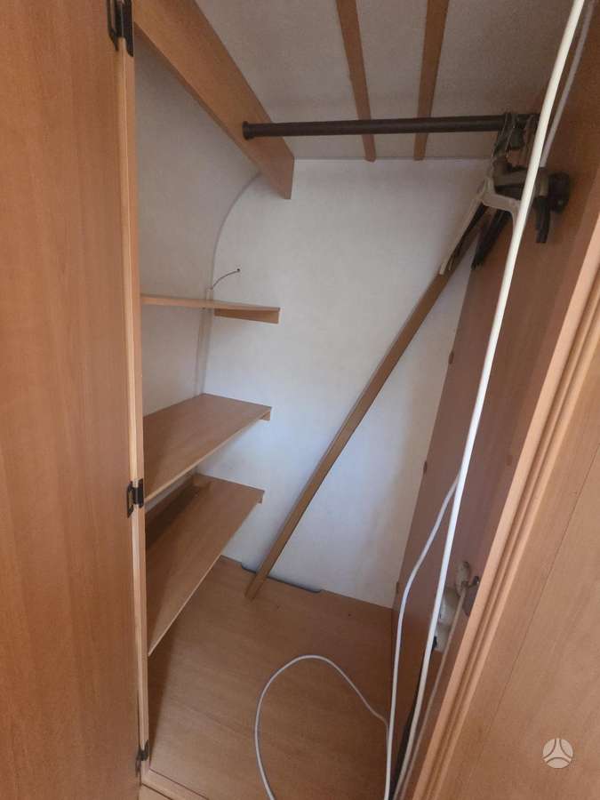 418 Geist, prikabinami nameliai