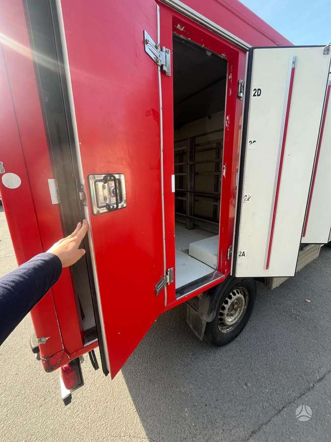 Volkswagen Crafter - 10