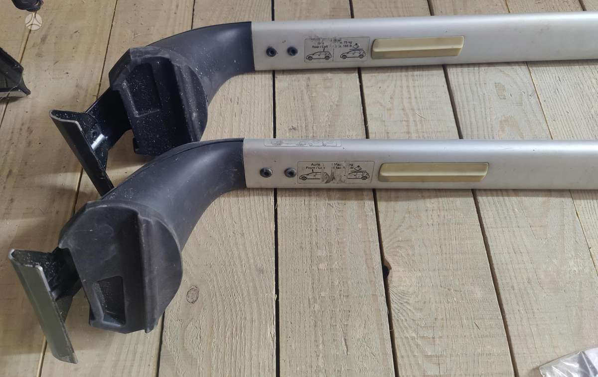 Toyota Auris roof rack