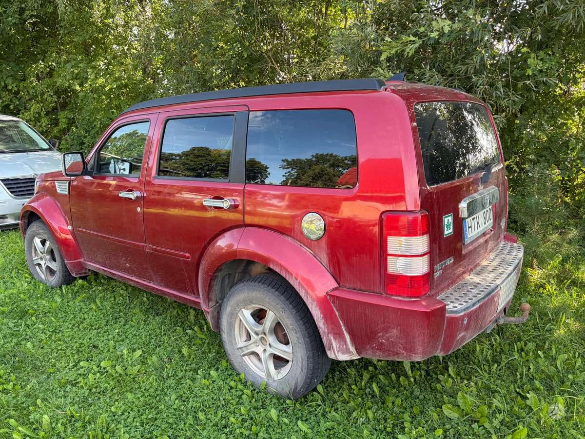 Dodge Nitro, 2.8 l., off-road / crossover
